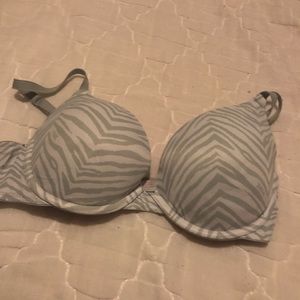 Victoria’s Secret pink bra
